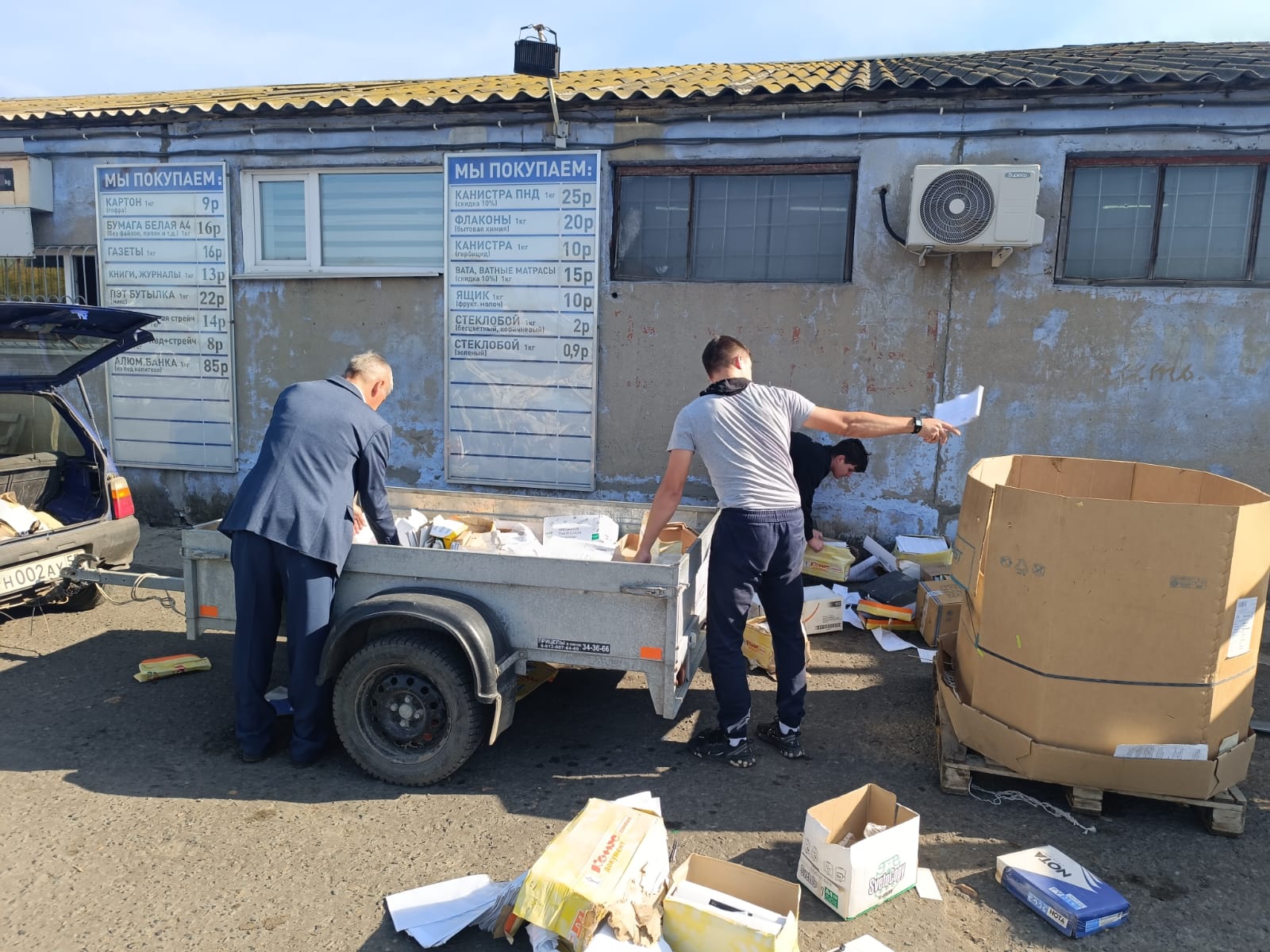 В Омске организовали акцию по сбору макулатуры